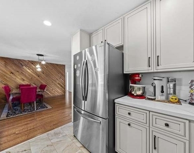 1062 Ponderosa - Photo Thumbnail 9