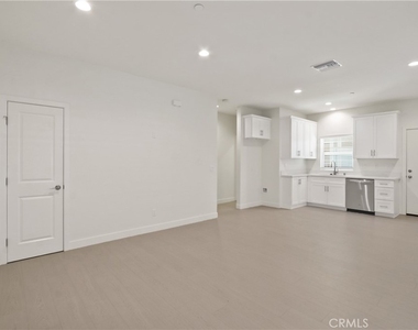 1963 5th Street - Photo Thumbnail 3