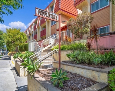 950 Main Street - Photo Thumbnail 1
