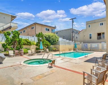 950 Main Street - Photo Thumbnail 29