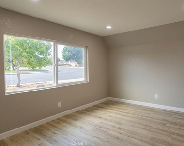 3026 Wenwood - Photo Thumbnail 7