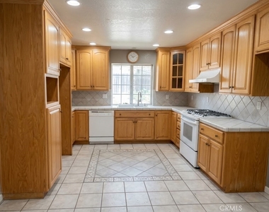 3026 Wenwood - Photo Thumbnail 1