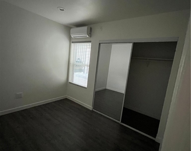 1230 Leland - Photo Thumbnail 10