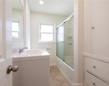 2417 Sonoma Street - Photo Thumbnail 4