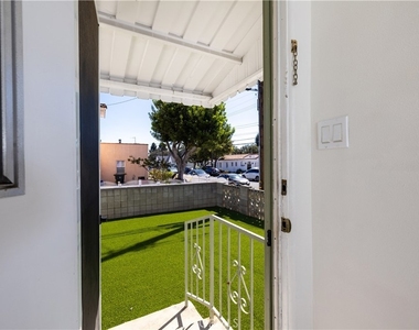 2417 Sonoma Street - Photo Thumbnail 5