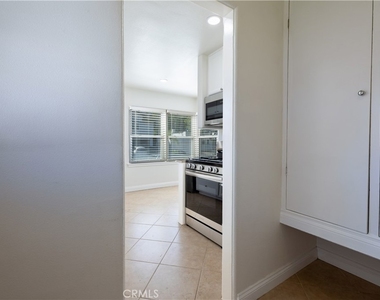 2417 Sonoma Street - Photo Thumbnail 11