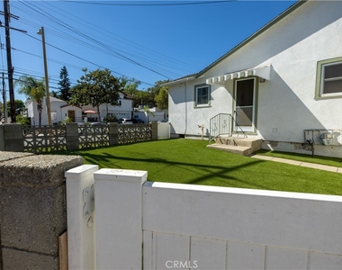 2417 Sonoma Street - Photo Thumbnail 13