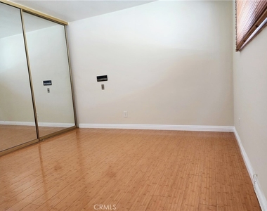 719 S Aldenville Avenue - Photo Thumbnail 35