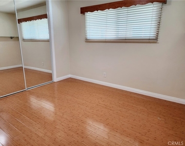 719 S Aldenville Avenue - Photo Thumbnail 31