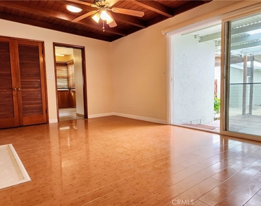719 S Aldenville Avenue - Photo Thumbnail 24