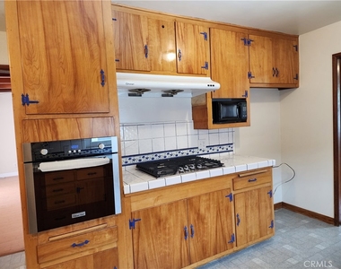 719 S Aldenville Avenue - Photo Thumbnail 41