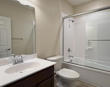 2139 Eva Street - Photo Thumbnail 5