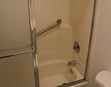 4811 Appian Way - Photo Thumbnail 15