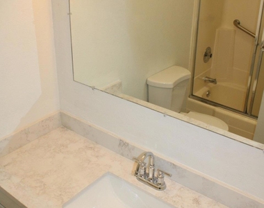 4811 Appian Way - Photo Thumbnail 14