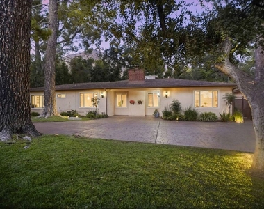 2452 N Altadena Drive - Photo Thumbnail 26