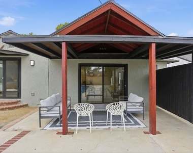 7530 Gaviota Avenue - Photo Thumbnail 10