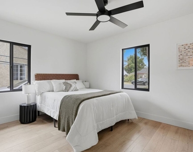 7530 Gaviota Avenue - Photo Thumbnail 15