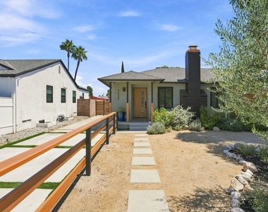 7530 Gaviota Avenue - Photo Thumbnail 18