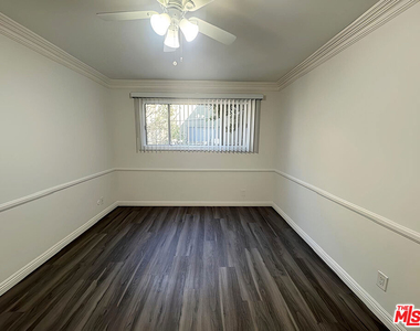 5032 Maplewood Avenue - Photo Thumbnail 19