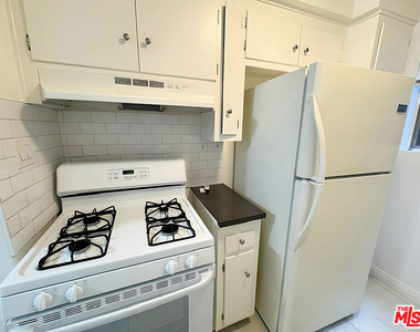 5032 Maplewood Avenue - Photo Thumbnail 17