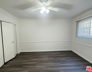 5032 Maplewood Avenue - Photo Thumbnail 21