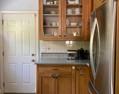 2905 Somerset Drive - Photo Thumbnail 9