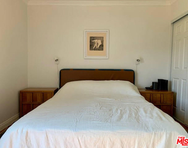 2905 Somerset Drive - Photo Thumbnail 11