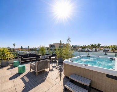 411 S Hamel Road - Photo Thumbnail 8