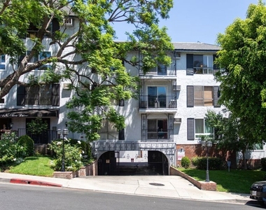 1222 N Olive Drive - Photo Thumbnail 29