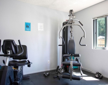 1222 N Olive Drive - Photo Thumbnail 25