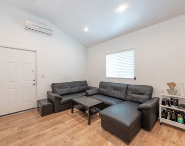 4631 Cerro Verde Place - Photo Thumbnail 2