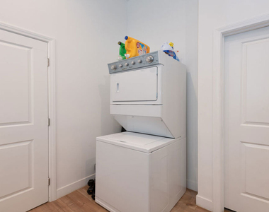 4631 Cerro Verde Place - Photo Thumbnail 5