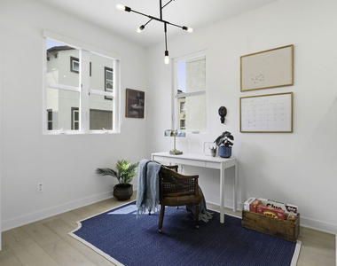 2700 E Chaucer Street - Photo Thumbnail 11