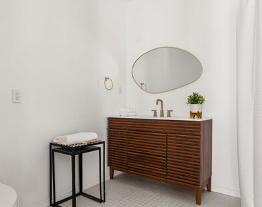 803 N Alfred Street - Photo Thumbnail 18