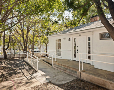 803 N Alfred Street - Photo Thumbnail 23