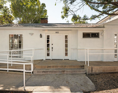 803 N Alfred Street - Photo Thumbnail 1