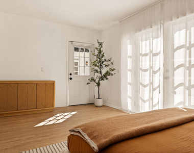 803 N Alfred Street - Photo Thumbnail 8
