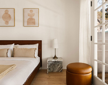803 N Alfred Street - Photo Thumbnail 4