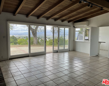 3327 Wonder View Plaza - Photo Thumbnail 4