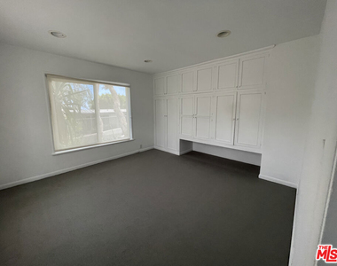 3327 Wonder View Plaza - Photo Thumbnail 13