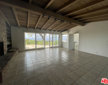 3327 Wonder View Plaza - Photo Thumbnail 12