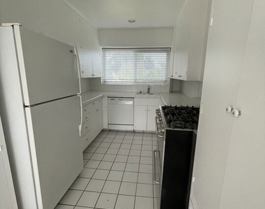3327 Wonder View Plaza - Photo Thumbnail 9