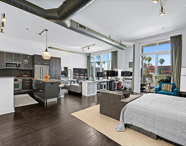 13320 Beach Avenue - Photo Thumbnail 1
