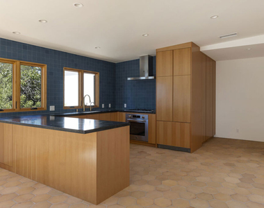 1619 N Benton Way - Photo Thumbnail 10