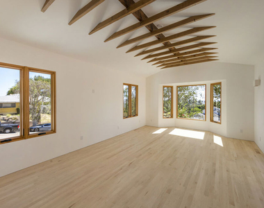 1619 N Benton Way - Photo Thumbnail 4