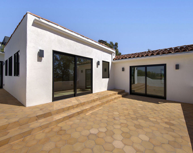 1619 N Benton Way - Photo Thumbnail 23