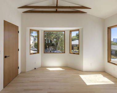 1619 N Benton Way - Photo Thumbnail 25