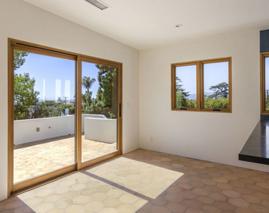 1619 N Benton Way - Photo Thumbnail 12