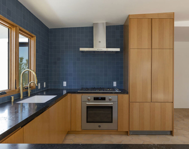 1619 N Benton Way - Photo Thumbnail 14