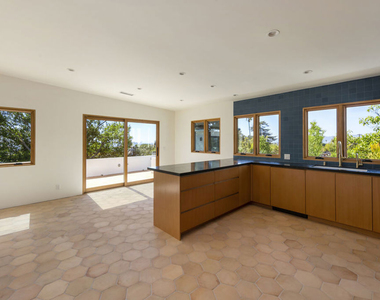 1619 N Benton Way - Photo Thumbnail 11